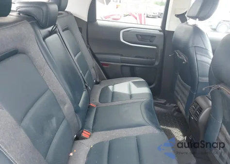 2021 Ford Bronco Sport Outer Banks z USA, uszkodzony, nr VIN 3FMCR9C68MRB15681